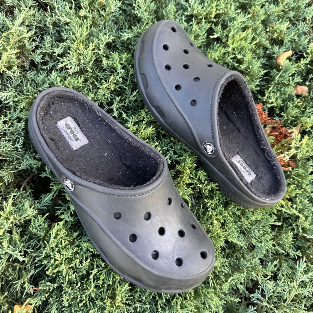 Crocs Women's Lined Freesail Clogs Size 8 Black Discontinued Style